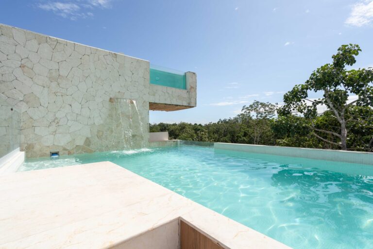 Noil Foresta 21, Tulum