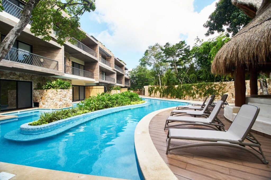 Paramar Ve 102, Tulum
