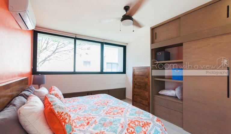 Zamira 301, Akumal